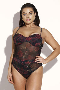 Le Rose One Piece: Red Rose